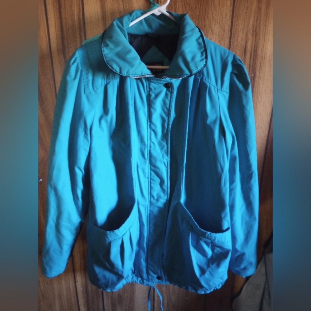 Women's New York Girl ,Size M, Nicely Lined,Stylish,Warm,Teal Jacket,Like New,